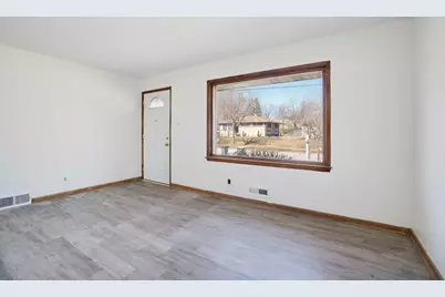 1539  Birch Dr, Waukesha, WI 53188 - Photo 4