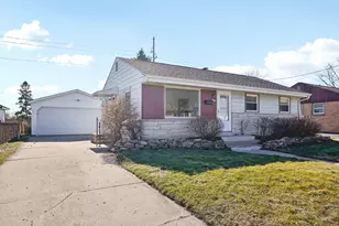 1539 Birch Dr, Waukesha, WI 53188 - Photo 2