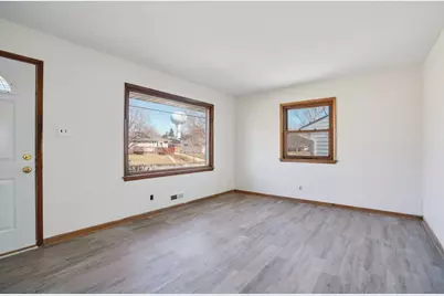 1539  Birch Dr, Waukesha, WI 53188 - Photo 8