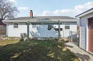 1539 Birch Dr, Waukesha, WI 53188 - Photo 30