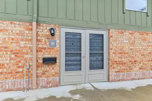 4117 W Rivers Edge Cir, Brown Deer, WI 53209 - Photo 6