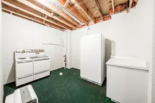 630 Park Cir, Elm Grove, WI 53122 - Photo 32