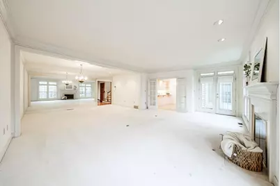 630  Park Cir, Elm Grove, WI 53122 - Photo 8