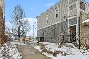 202 E Main St, Racine, WI 53185 - Photo 14