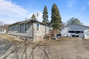 930 E Wisconsin St, Delavan, WI 53115 - Photo 4