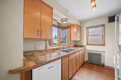5437 N Navajo Ave, Glendale, WI 53217 - Photo 10