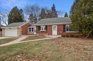 5437 N Navajo Ave, Glendale, WI 53217 - Photo 32