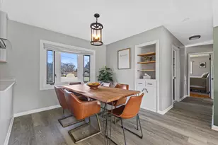 N77W14914 Menomonee Manor Dr, Menomonee Falls, WI 53051 - Photo 12