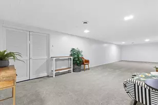 N77W14914 Menomonee Manor Dr, Menomonee Falls, WI 53051 - Photo 30