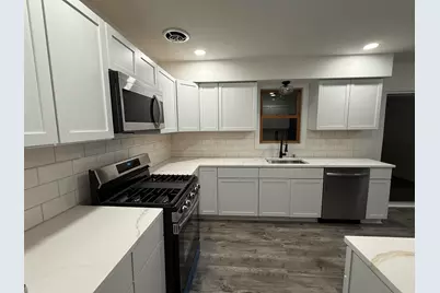 9317  Carol Ann Dr, Sturtevant, WI 53177 - Photo 10