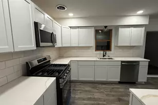 9317 Carol Ann Dr, Sturtevant, WI 53177 - Photo 10