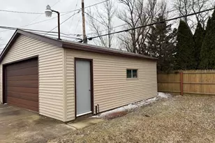 9317 Carol Ann Dr, Sturtevant, WI 53177 - Photo 6