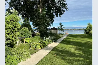 25215 W Loomis Rd, Racine, WI 53185 - Photo 2