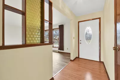 1621  Woodridge Rd, West Bend, WI 53095 - Photo 14