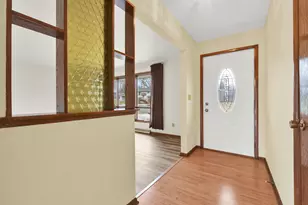 1621 Woodridge Rd, West Bend, WI 53095 - Photo 14