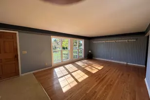 N35W28682 Old North Shore Dr, Delafield, WI 53072 - Photo 12