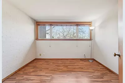 1009  Spring Valley Rd, Burlington, WI 53105 - Photo 18