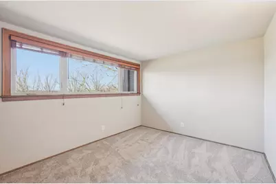 1009  Spring Valley Rd, Burlington, WI 53105 - Photo 20