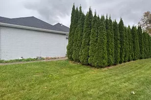 3231 E Lindy Ln, Oak Creek, WI 53154 - Photo 48