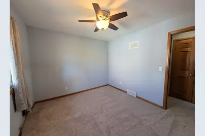 719  Lynne Dr, Waukesha, WI 53186 - Photo 26