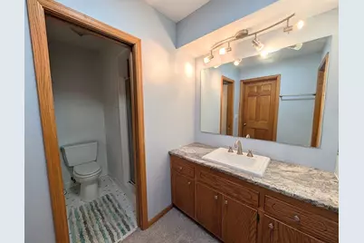 719  Lynne Dr, Waukesha, WI 53186 - Photo 36