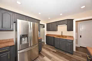 2411 N 54th St, Milwaukee, WI 53210 - Photo 12