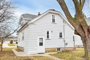 1320 Manitowoc Ave, South Milwaukee, WI 53172 - Photo 6