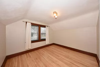 1320  Manitowoc Ave, South Milwaukee, WI 53172 - Photo 16