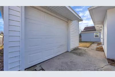 2215  Main Ave, Sheboygan, WI 53083 - Photo 20