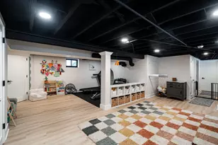 1434 N 66th St, Wauwatosa, WI 53213 - Photo 48