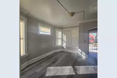 2548 N 18th St, Milwaukee, WI 53206 - Photo 2