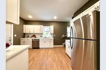 2702  Springbrook Rd, Pleasant Prairie, WI 53158 - Photo 6