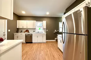 2702 Springbrook Rd, Pleasant Prairie, WI 53158 - Photo 6