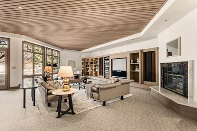 8263 N River Rd, River Hills, WI 53217 - Photo 28