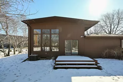 9001 N King Rd, Bayside, WI 53217 - Photo 36