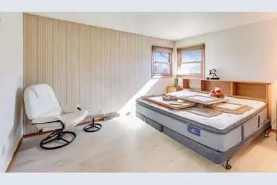 5711  Alta Loma Ct, Racine, WI 53403 - Photo 24