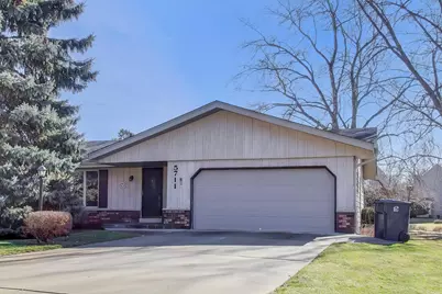 5711  Alta Loma Ct, Racine, WI 53403 - Photo 2