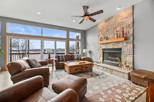 29149 White Oak Ln, Racine, WI 53185 - Photo 6