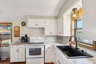 5320 W Plainfield Ave, Milwaukee, WI 53220 - Photo 10