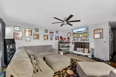 7031 W Villard Ave, Milwaukee, WI 53218 - Photo 6