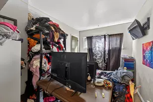 7031 W Villard Ave, Milwaukee, WI 53218 - Photo 8