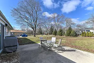 5400 Laura Ln, Greendale, WI 53129 - Photo 32