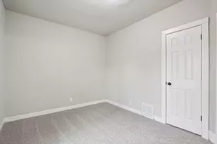 3165 S 15th St, Milwaukee, WI 53215 - Photo 10