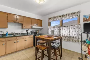 3548 S 80th St, Milwaukee, WI 53220 - Photo 10