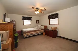 1498 Dousman St, Green Bay, WI 54303 - Photo 8