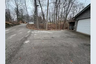 3657  Lusan Dr, Jackson, WI 53012 - Photo 6