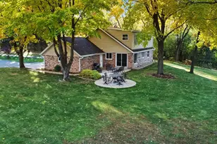 S4W32766 Government Hill Rd, Delafield, WI 53018 - Photo 34