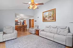 8217 60th Ave, Kenosha, WI 53142 - Photo 6