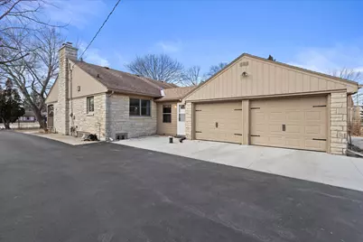 130 W Brown Deer Rd, Bayside, WI 53217 - Photo 26