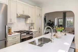 3553 N Maryland Ave, Shorewood, WI 53211 - Photo 4